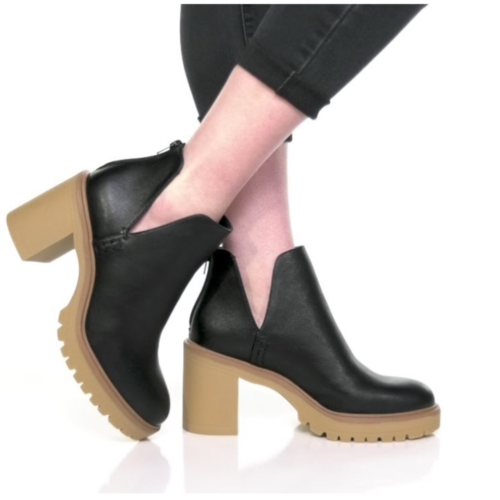 DV Dolce Vita JERAD Boot (Ankle & Bootie), Size 7